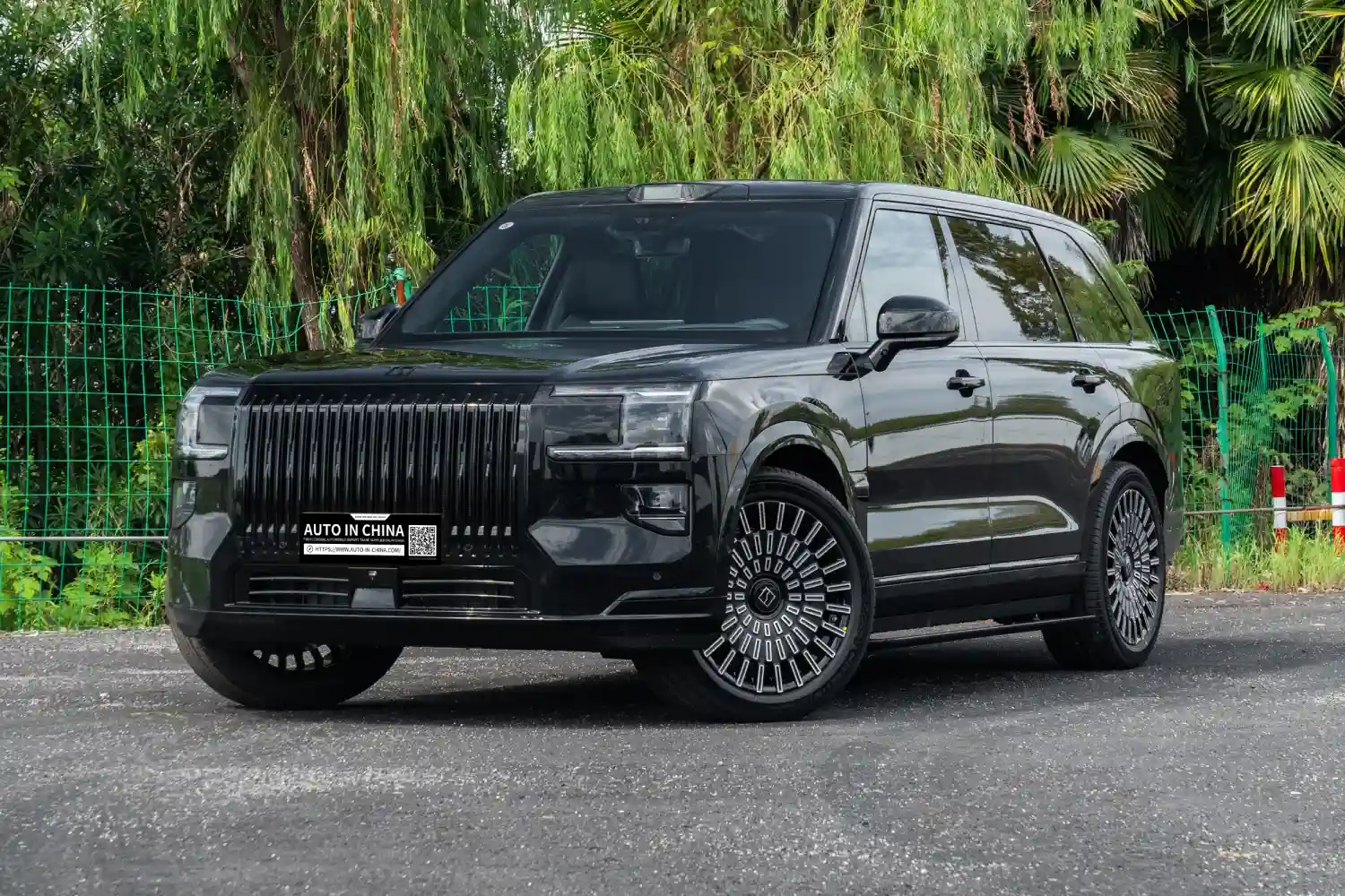 Car of the Week: Zeekr 9X Ultra Review — Luxury SUV That Challenges Rolls-Royce & Range Rover