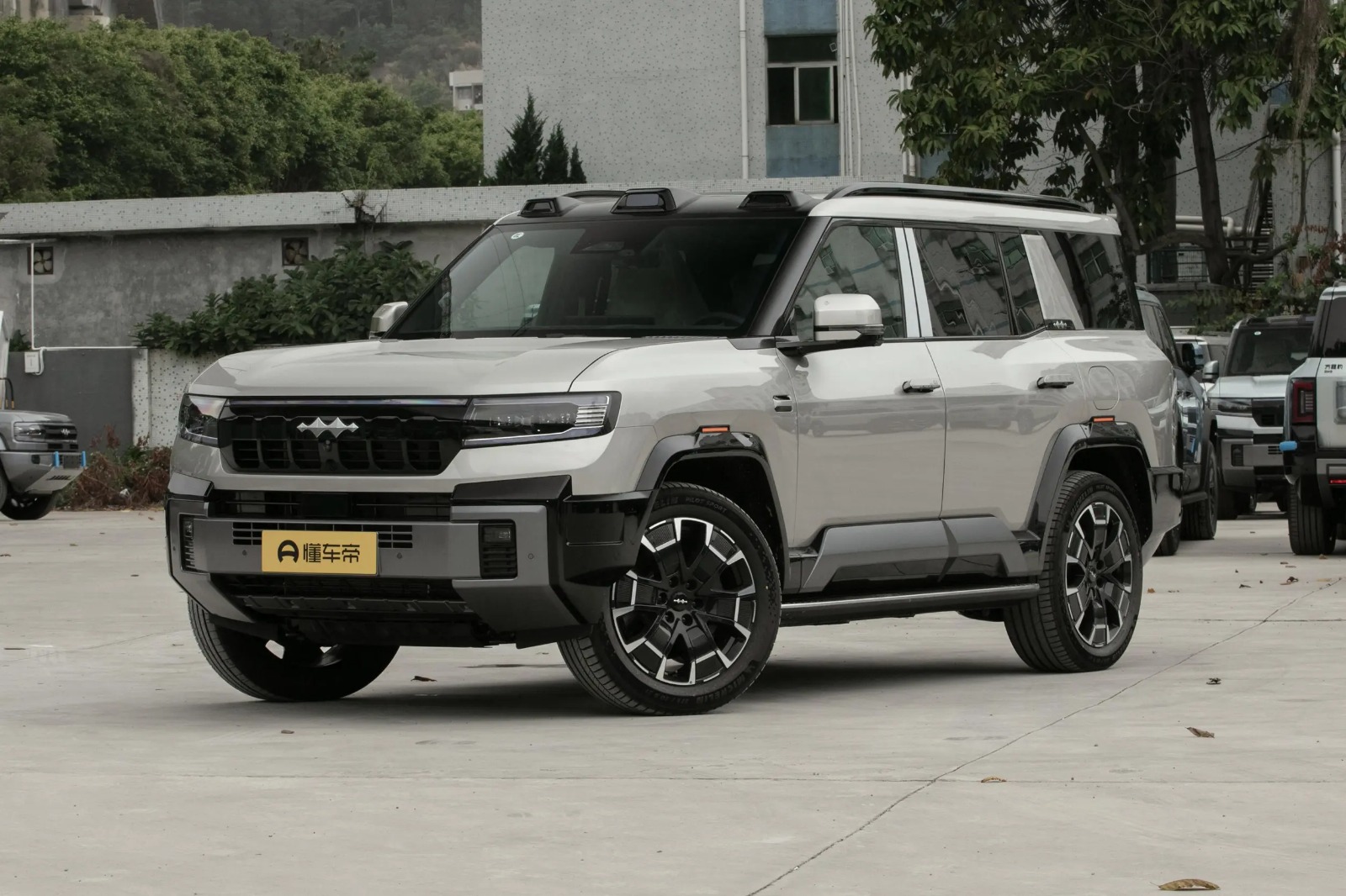 Car of the Week: BYD Leopard 8 Review Nigeria — Luxury Off-Road SUV | Aladi Autos